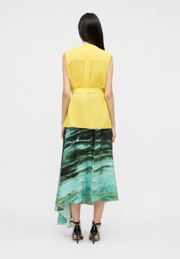 Блузка без рукавов