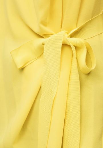 Блузка без рукавов