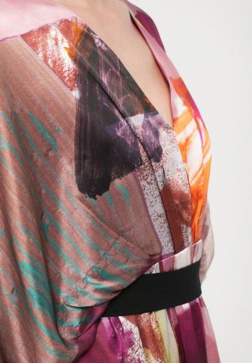 Короткое платье