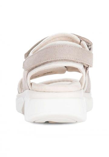 Босоножки на танкетке