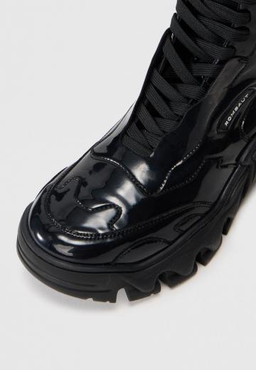 Сапоги на шнуровке