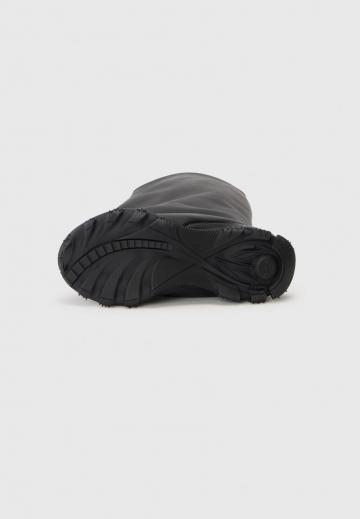 Зимние ботинки