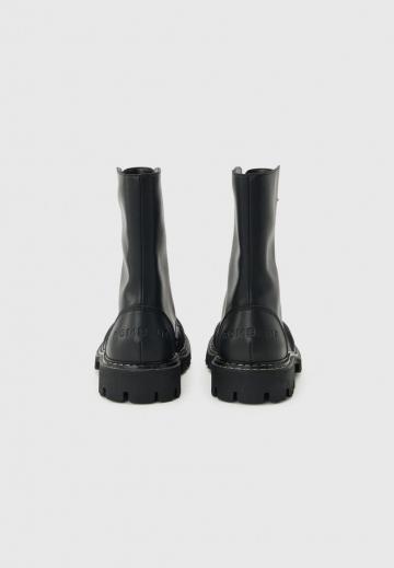 Сапоги на шнуровке