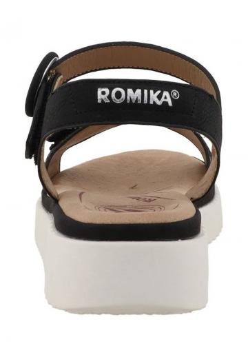 Босоножки на танкетке