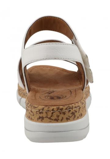 Босоножки на танкетке