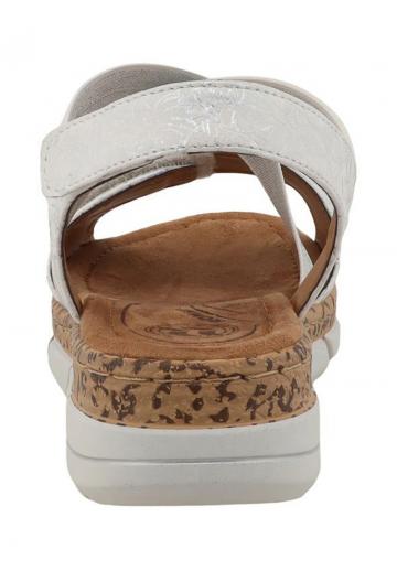 Босоножки на танкетке