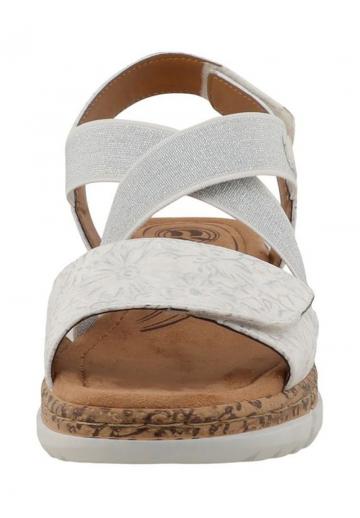 Босоножки на танкетке