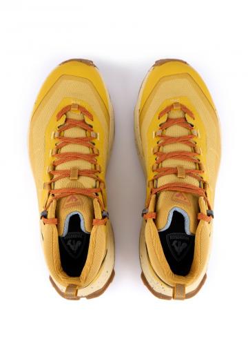 Походные ботинки