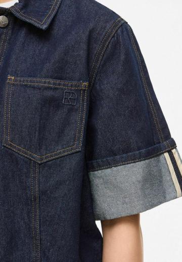 Джинсовая куртка