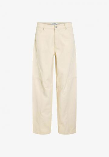 Свободные джинсы