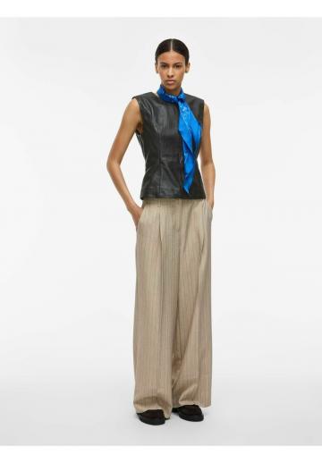 Блузка без рукавов