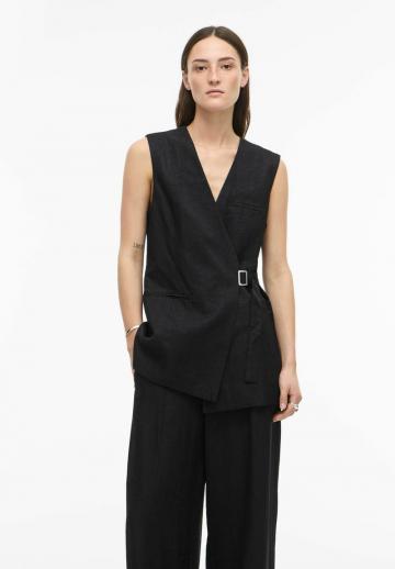 Длинный жилет