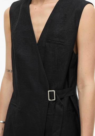 Длинный жилет