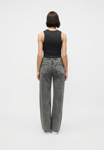 Свободные джинсы