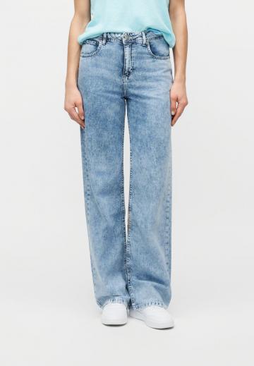 Свободные джинсы