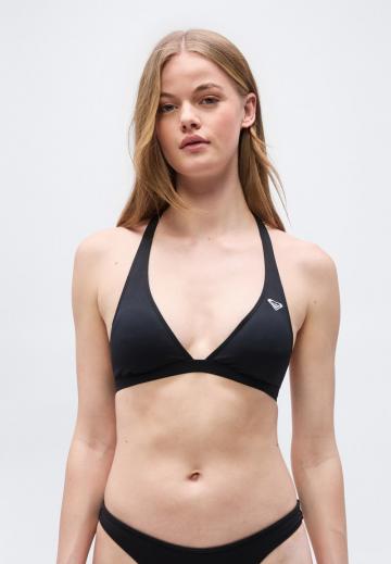 Треугольное бикини