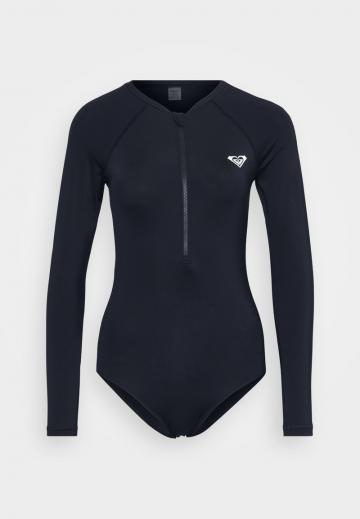 Слитный купальник