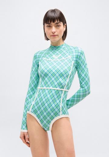 Слитный купальник