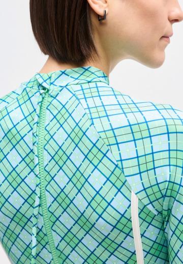 Слитный купальник