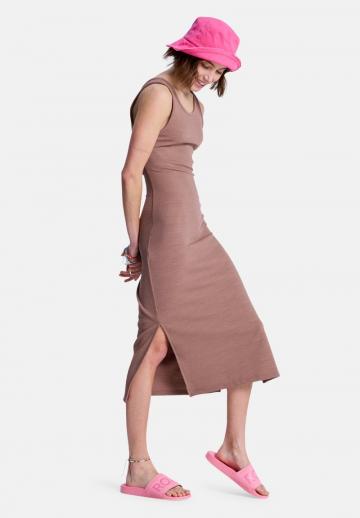 Спортивное платье