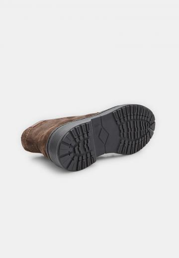 Ботинки на шнуровке