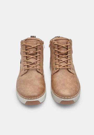 Ботинки на шнуровке