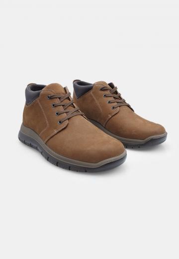 Ботинки на шнуровке