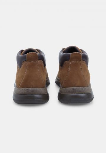 Ботинки на шнуровке