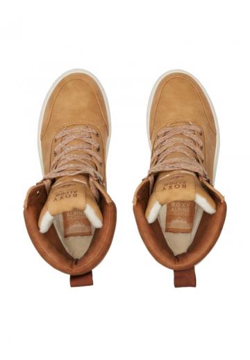 Спортивные сапоги