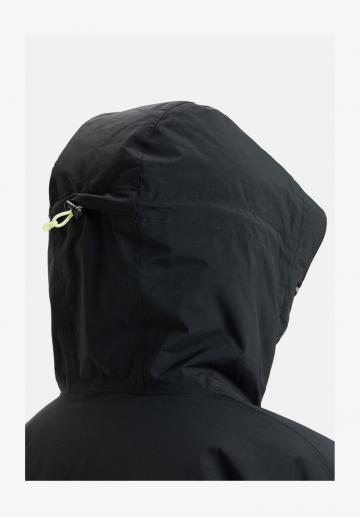 Спортивная куртка