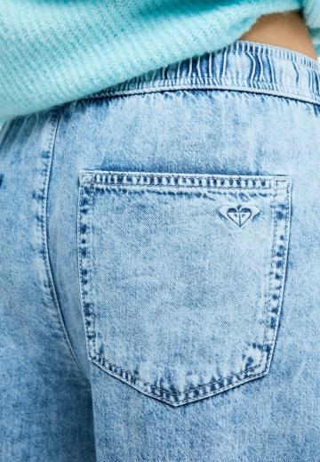 Свободные джинсы