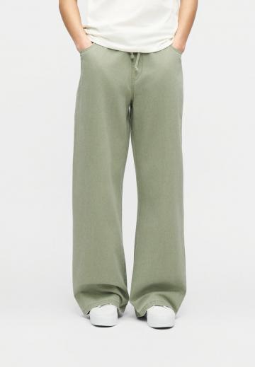 Клешеные джинсы