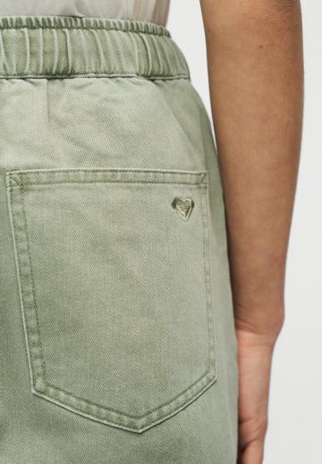 Клешеные джинсы