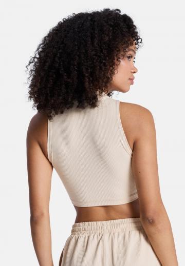 Спортивный топ