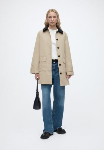 Короткое пальто