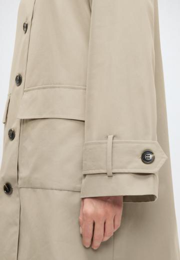 Короткое пальто