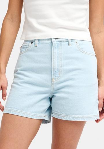 Джинсовые шорты