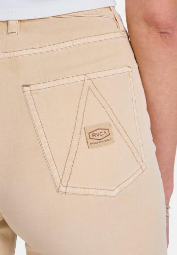 Клешеные джинсы