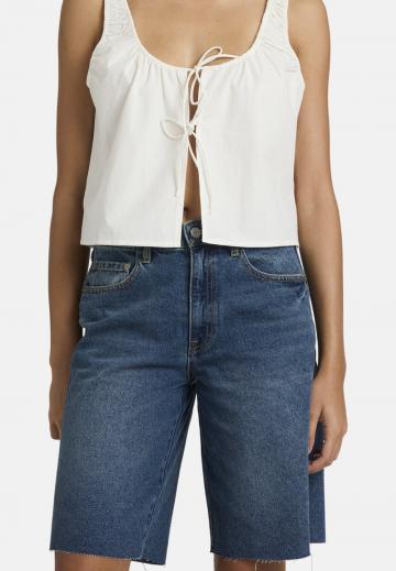 Джинсовые шорты