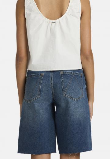 Джинсовые шорты