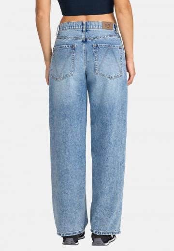 Свободные джинсы