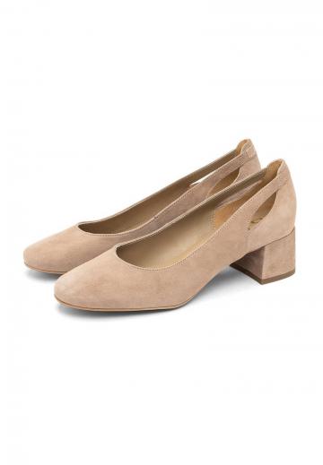 Туфли с высоким носом