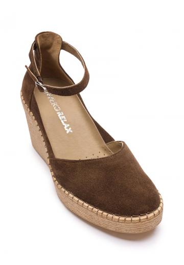 Туфли на танкетке