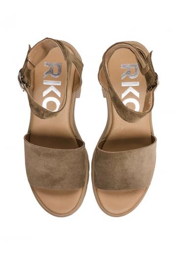 Босоножки на платформе