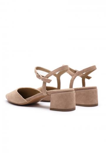 Туфли с ремешком