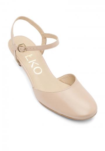 Туфли с ремешком