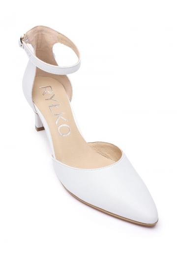 Туфли с ремешком