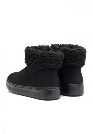 Зимние ботинки