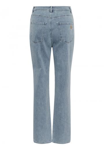 Прямые джинсы