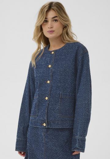 Джинсовая куртка